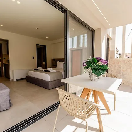 Hotel Aetheria South *