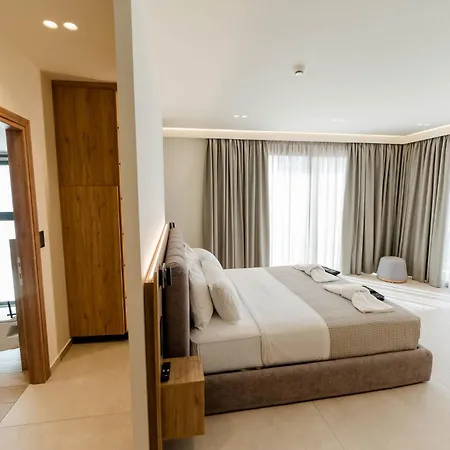 Aetheria South Hotel