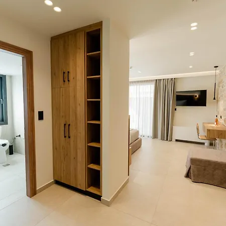 Hotel Aetheria South Kourouta